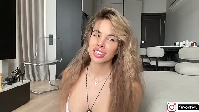 diffgirls2 online show from November 14, 2025, 8:35 am