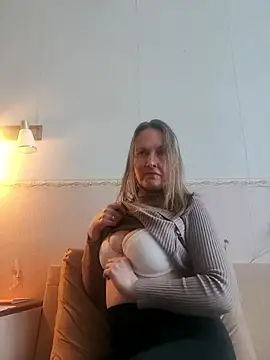 Evelina cute online show from January 9, 2026, 10:40 am