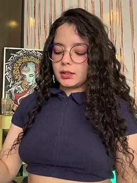 Snapshot of Antoniart_ chatting on December 24, 2024, 2:10 am Antoniart online show from December 24, 2024, 2:10 am