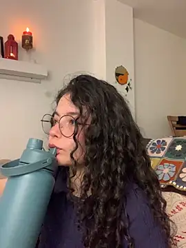 Snapshot of Antoniart_ chatting on December 24, 2024, 5:16 am Antoniart online show from December 24, 2024, 5:16 am