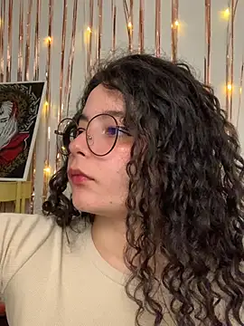 Snapshot of Antoniart_ chatting on January 14, 2025, 7:06 am Antoniart online show from January 14, 2025, 7:06 am