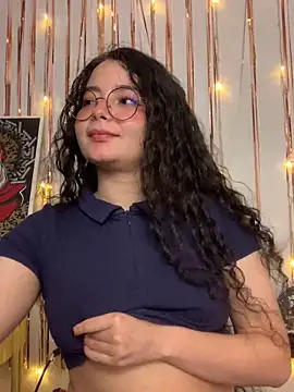 Snapshot of Antoniart_ chatting on January 24, 2025, 3:11 am Antoniart online show from January 24, 2025, 3:11 am