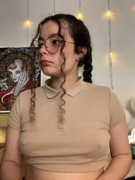 Snapshot of Antoniart_ chatting on February 23, 2025, 1:24 am Antoniart online show from February 23, 2025, 1:24 am