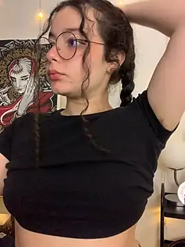 Snapshot of Antoniart_ chatting on February 23, 2025, 4:50 am Antoniart online show from February 23, 2025, 4:50 am