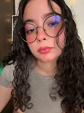 Snapshot of Antoniart_ chatting on September 30, 2025, 2:38 am Antoniart online show from September 30, 2025, 2:38 am