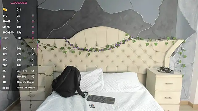 AmberGreyy  online show from November 23, 2025, 1:11 pm