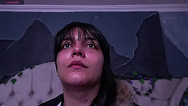 AmberGreyy  online show from April 5, 2026, 2:03 pm