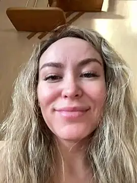 Snapshot of LovenseLush chatting on March 19, 2025, 5:52 am LovenseLush online show from March 19, 2025, 5:52 am