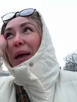 Snapshot of LovenseLush chatting on February 11, 2026, 2:00 pm LovenseLush online show from February 11, 2026, 2:00 pm