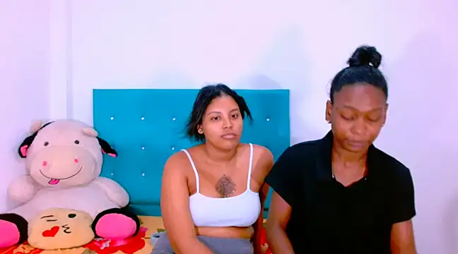 ladypussy69 online show from December 5, 2024, 7:28 pm