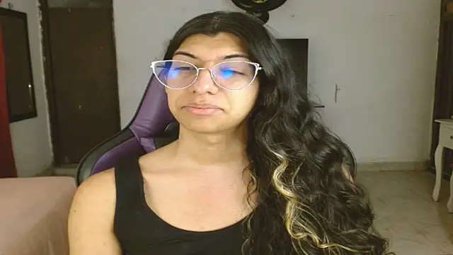 engielphoenis14 online show from February 7, 2026, 11:30 pm