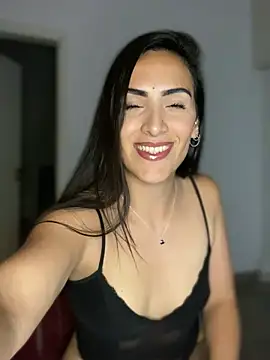 Snapshot of alessandra-a chatting on December 31, 2024, 3:34 am alessandra-a online show from December 31, 2024, 3:34 am