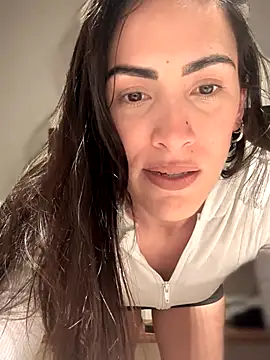 Snapshot of alessandra-a chatting on September 14, 2025, 11:37 pm alessandra-a online show from September 14, 2025, 11:37 pm