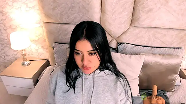 amatista  smith online show from February 9, 2025, 12:49 am