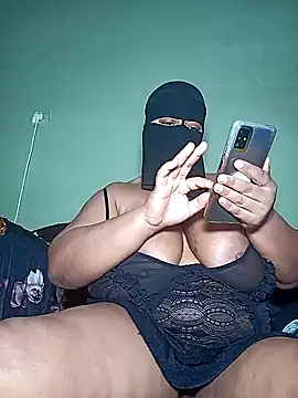 Snapshot of Loly_mor chatting on January 24, 2025, 4:59 am Loly mor online show from January 24, 2025, 4:59 am