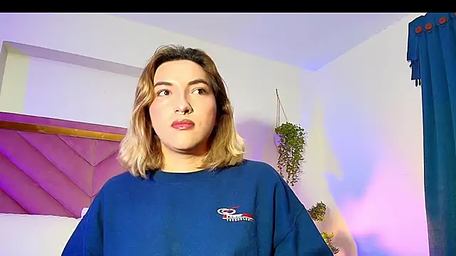 TomLondon  online show from September 26, 2025, 11:36 am