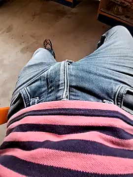 Snapshot of villagb12 chatting on March 16, 2025, 11:16 am villagb12 online show from March 16, 2025, 11:16 am