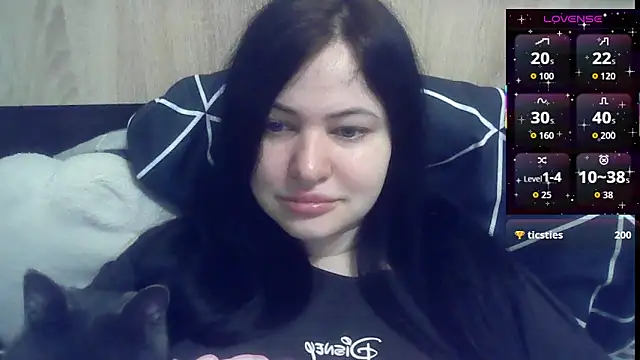 German Eva online show from April 13, 2026, 9:09 pm