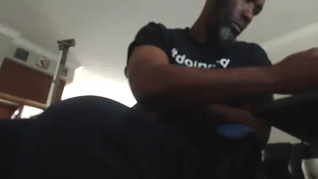 Snapshot of choco-sexo@xh chatting on October 14, 2025, 6:52 pm choco-sexoxh online show from October 14, 2025, 6:52 pm