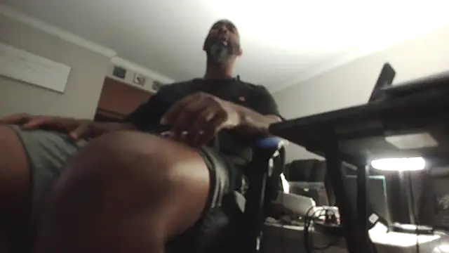 Snapshot of choco-sexo@xh chatting on October 17, 2025, 7:22 am choco-sexoxh online show from October 17, 2025, 7:22 am