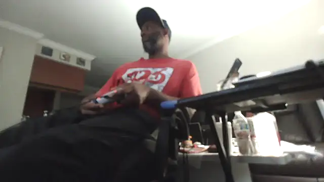 Snapshot of choco-sexo@xh chatting on October 25, 2025, 9:53 pm choco-sexoxh online show from October 25, 2025, 9:53 pm