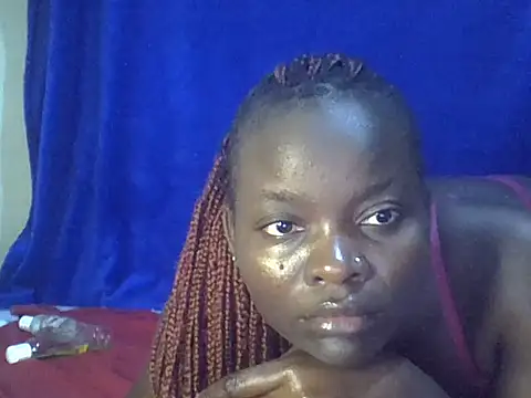 sweet love00 online show from October 10, 2025, 2:05 pm