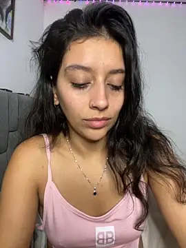 Snapshot of BrittanyDiaz chatting on October 6, 2025, 10:29 pm BrittanyDiaz online show from October 6, 2025, 10:29 pm