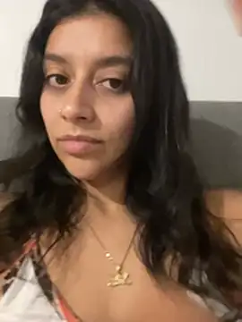Snapshot of BrittanyDiaz chatting on June 26, 2026, 10:47 pm BrittanyDiaz online show from June 26, 2026, 10:47 pm