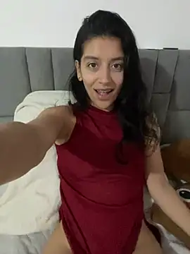 Snapshot of BrittanyDiaz chatting on July 13, 2026, 7:27 pm BrittanyDiaz online show from July 13, 2026, 7:27 pm