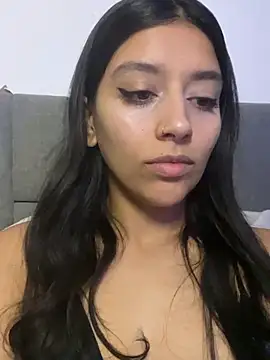 Snapshot of BrittanyDiaz chatting on July 24, 2026, 7:34 pm BrittanyDiaz online show from July 24, 2026, 7:34 pm
