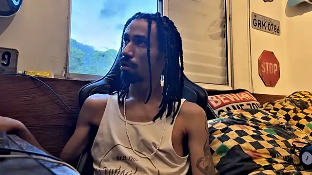 Snapshot of hotcamboy420 chatting on February 7, 2025, 9:26 pm hotcamboy420 online show from February 7, 2025, 9:26 pm