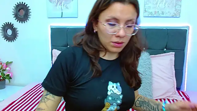 Snapshot of karlamorris_ chatting on January 4, 2025, 4:22 pm karlamorris online show from January 4, 2025, 4:22 pm