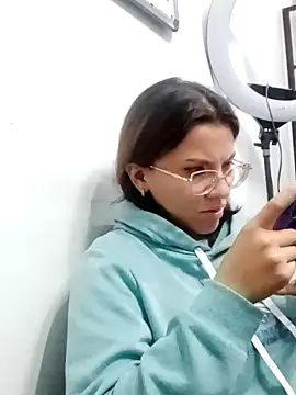 Snapshot of karlamorris_ chatting on January 7, 2025, 10:19 pm karlamorris online show from January 7, 2025, 10:19 pm