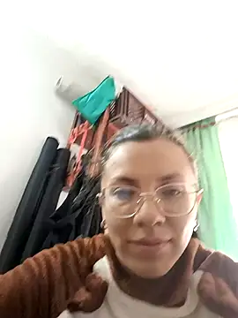 Snapshot of karlamorris_ chatting on January 10, 2025, 3:16 pm karlamorris online show from January 10, 2025, 3:16 pm