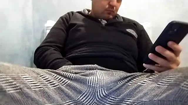 alexfala99 online show from November 26, 2025, 6:42 pm