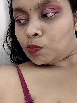 Sexy DarloSiya online show from April 3, 2026, 4:27 pm