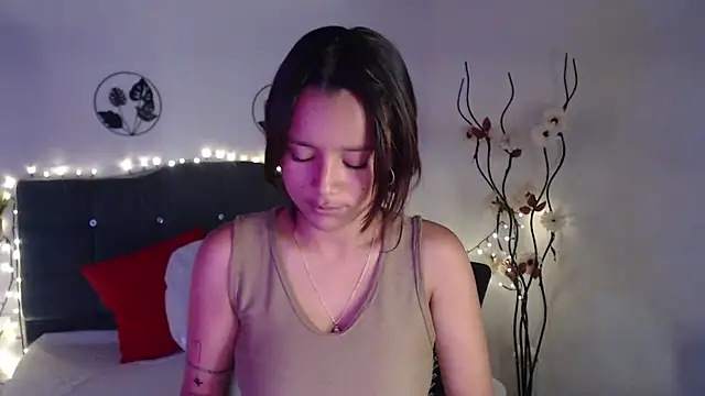 Snapshot of mia_sweetdc chatting on January 12, 2025, 8:14 pm mia sweetdc online show from January 12, 2025, 8:14 pm