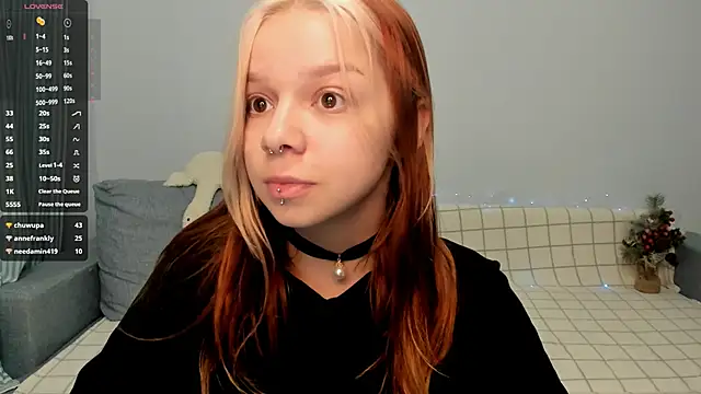 Snapshot of crystal_lilith chatting on December 4, 2024, 3:21 pm crystal lilith online show from December 4, 2024, 3:21 pm