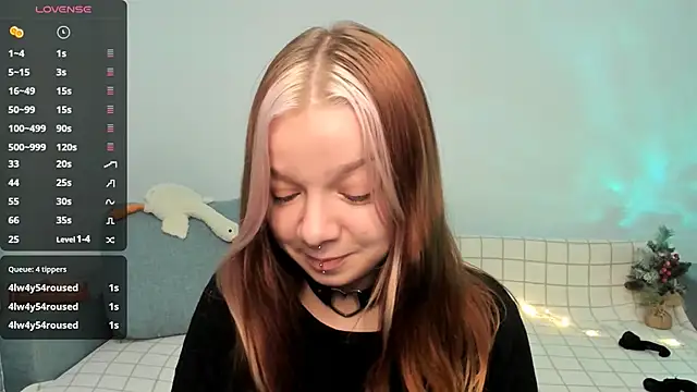 Snapshot of crystal_lilith chatting on December 10, 2024, 1:22 pm crystal lilith online show from December 10, 2024, 1:22 pm