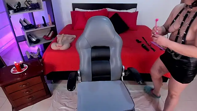 Veronica Jacobss online show from October 17, 2025, 8:00 pm