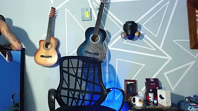 MagnusFrost online show from February 4, 2025, 12:40 am