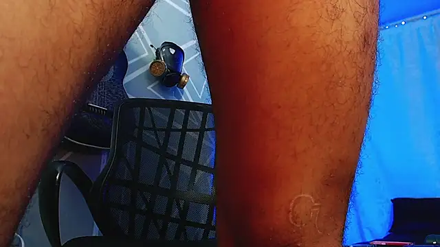 MagnusFrost online show from February 18, 2025, 11:19 pm