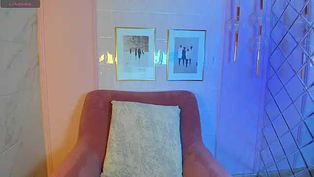 Snapshot of Anita_Muse chatting on December 28, 2024, 8:25 pm Anita Muse online show from December 28, 2024, 8:25 pm