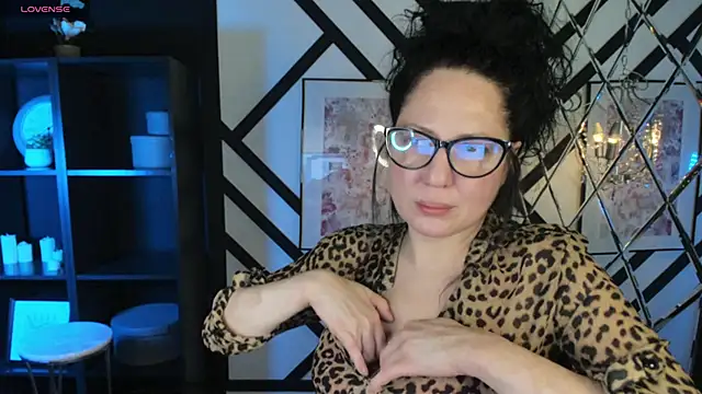 Anita Muse online show from November 22, 2025, 9:03 pm