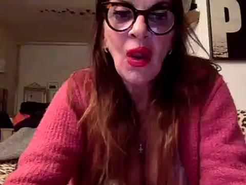 gildamilf online show from January 7, 2025, 7:28 pm