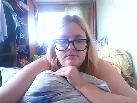 Snapshot of DesireMelissa chatting on September 24, 2025, 6:39 am DesireMelissa online show from September 24, 2025, 6:39 am