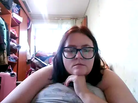 Snapshot of DesireMelissa chatting on October 22, 2025, 5:41 am DesireMelissa online show from October 22, 2025, 5:41 am