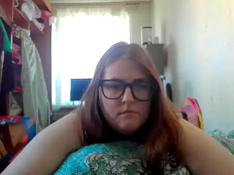 Snapshot of DesireMelissa chatting on June 26, 2026, 5:12 am DesireMelissa online show from June 26, 2026, 5:12 am
