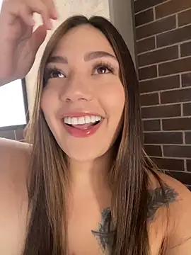 Snapshot of Latina_vanessa chatting on July 4, 2026, 5:52 pm Latina vanessa online show from July 4, 2026, 5:52 pm