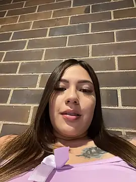 Snapshot of Latina_vanessa chatting on July 14, 2026, 1:52 am Latina vanessa online show from July 14, 2026, 1:52 am